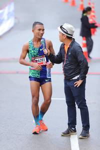 BIB: 6201
                            <button type="button" onclick="openModal(5849171)" class="btn btn-primary btn-sm float-right btn-popup" data-toggle="modal" data-target=".modal-high-quality">
                        <i class="fas fa-shopping-cart"></i> Add to Cart
                    </button>
                                            <button type="button" onclick="isThisMe(5849171, true)" class="btn btn-success btn-sm float-right btn-popup btn-isme hidden" data-toggle="tooltip" data-placement="bottom" title="นี่คือรูปของคุณใช่ไหม คลิกที่นี่เพื่อเอาเข้าอัลบั้ม">
                        <i class="fas fa-plus"></i> Add to album
                    </button>
                    <button type="button" onclick="isThisMe(5849171, false)" class="btn btn-warning btn-sm float-right btn-popup btn-isnotme hidden">
                        <i class="fas fa-ban"></i> Remove from album
                    </button>